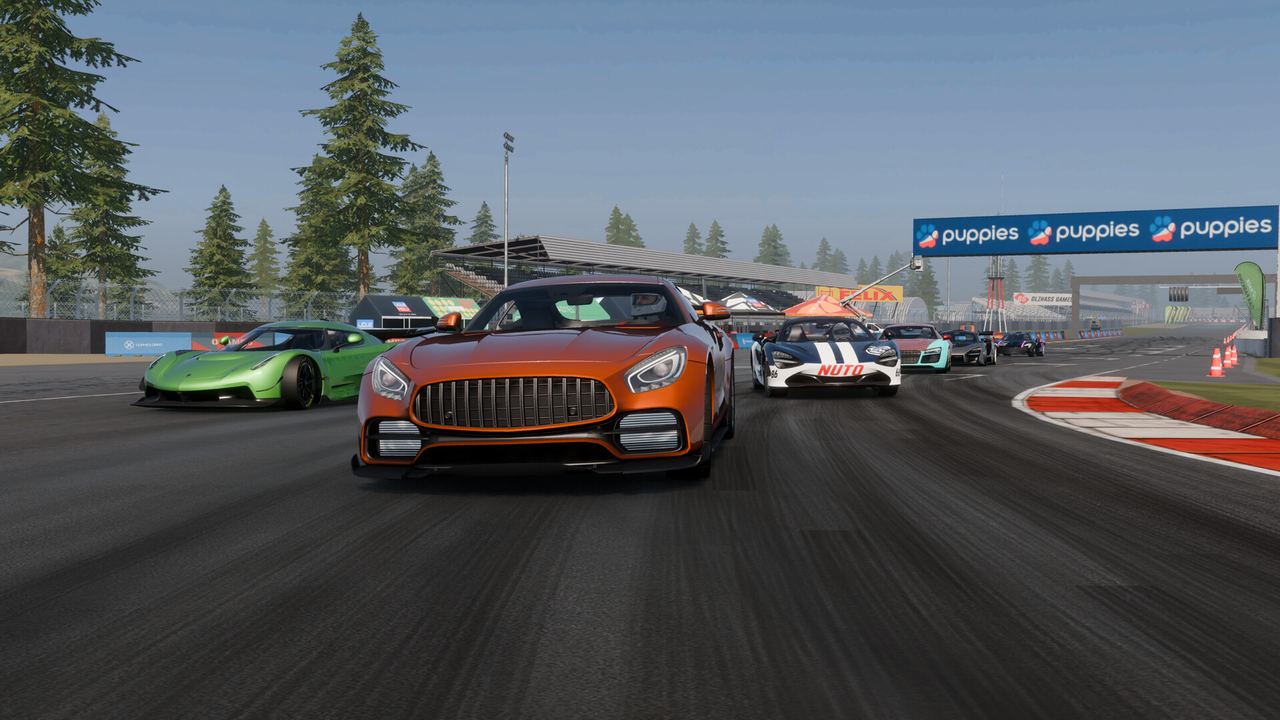 Race start on a circuit track